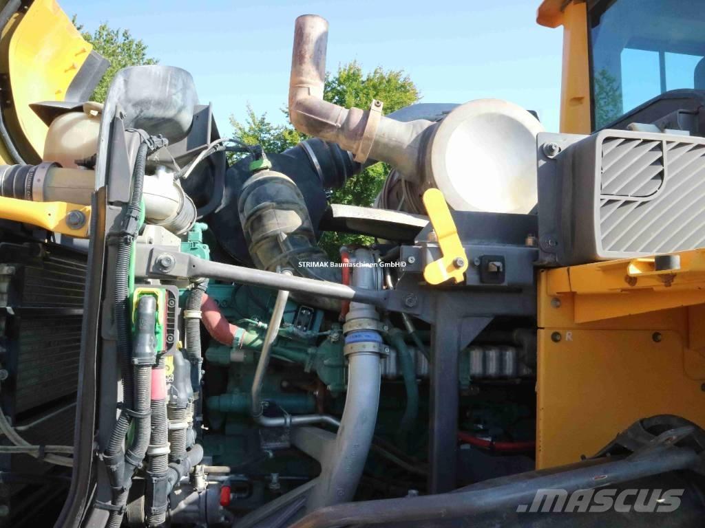 Volvo L110G Kolesové nakladače