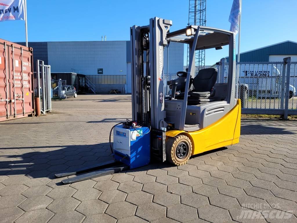 Jungheinrich EFG 216 Akumulátorové vozíky