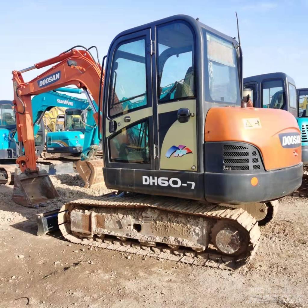 Doosan DH60-7 Pásové rýpadlá
