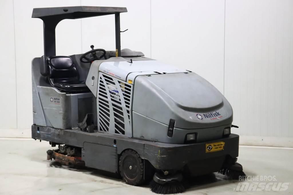 Nilfisk CR1200 Zametacie stroje