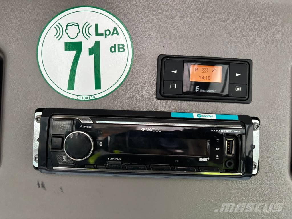 Volvo ECR 235 E Pásové rýpadlá