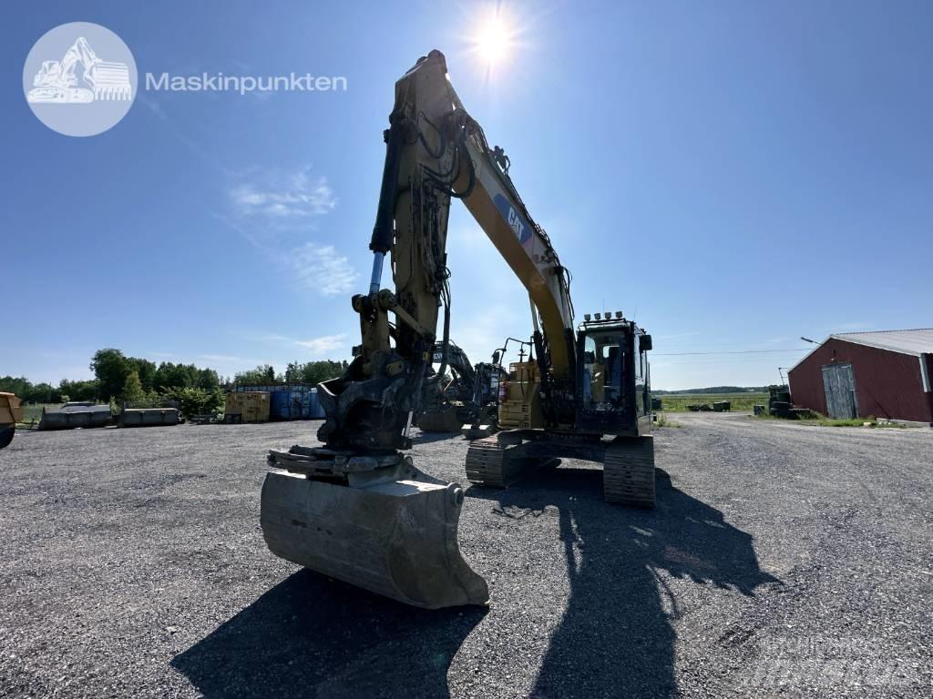 CAT 325 FL CR Pásové rýpadlá