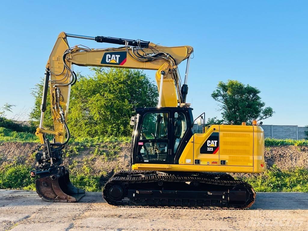 CAT 323 Pásové rýpadlá
