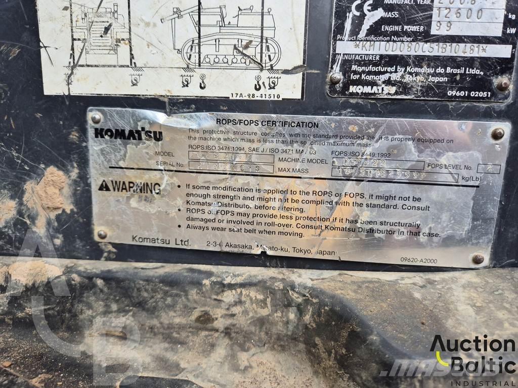 Komatsu D51EX-22 Pásové dozéry