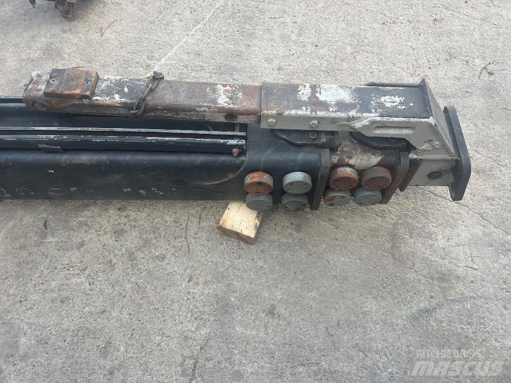 Rottne H11 Výložníky a lyžice