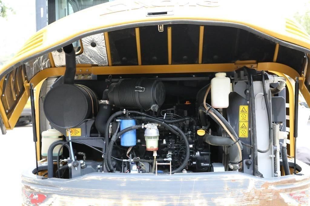 XCMG XE 60 DA Mini rýpadlá < 7t