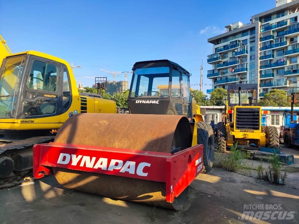 Dynapac CA 251 D Ťahačové valce