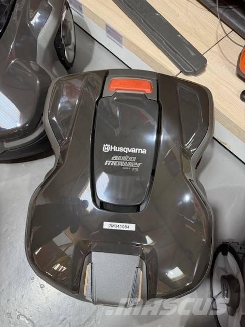 Husqvarna AM310 Robotické kosačky
