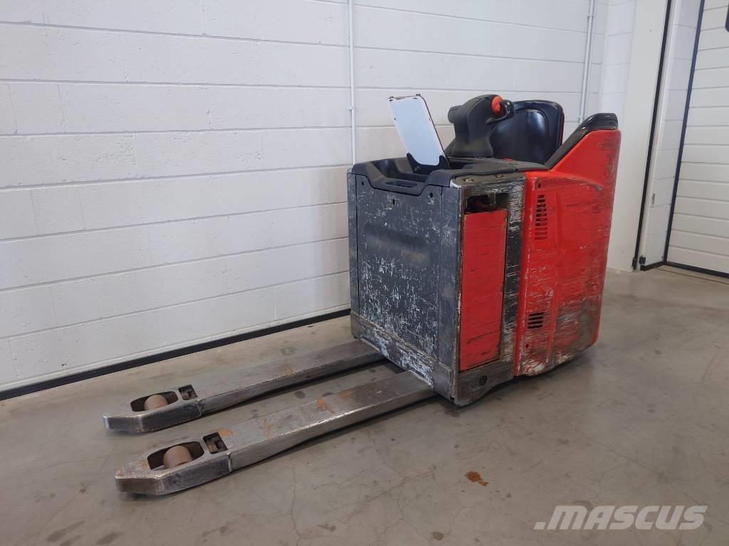 Linde T20SP/131 Nízkozdvižný vozík s plošinou