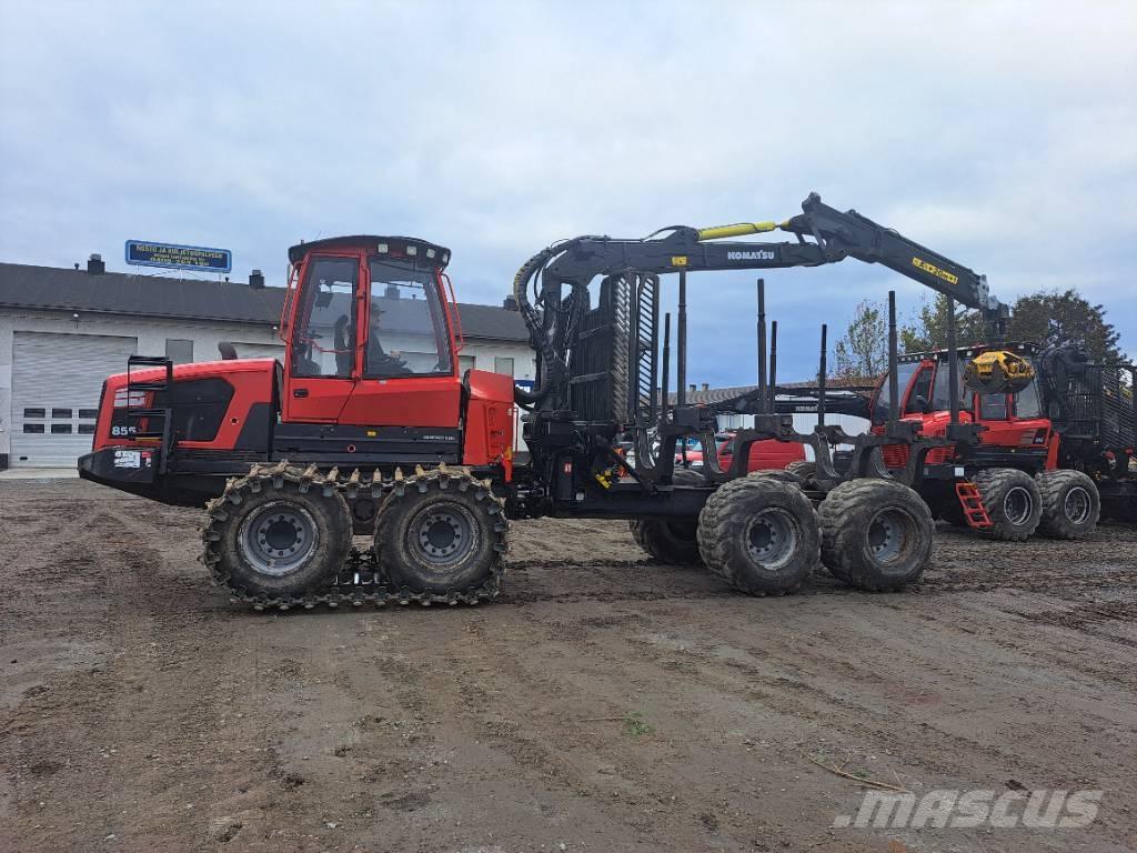 Komatsu 855 Lesné traktory