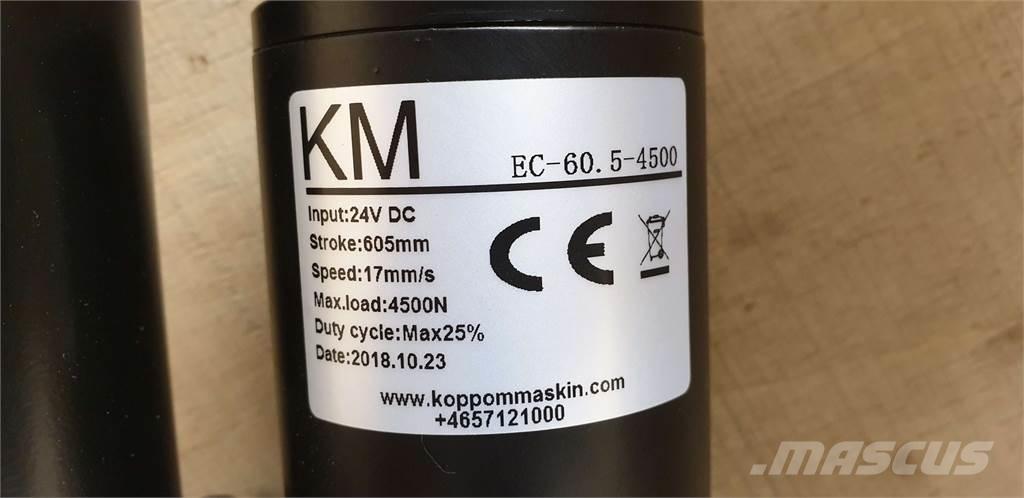  KM F671645, F071008 Elektronika