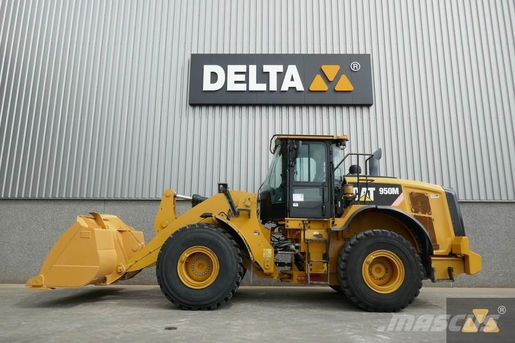 CAT 950M Kolesové nakladače