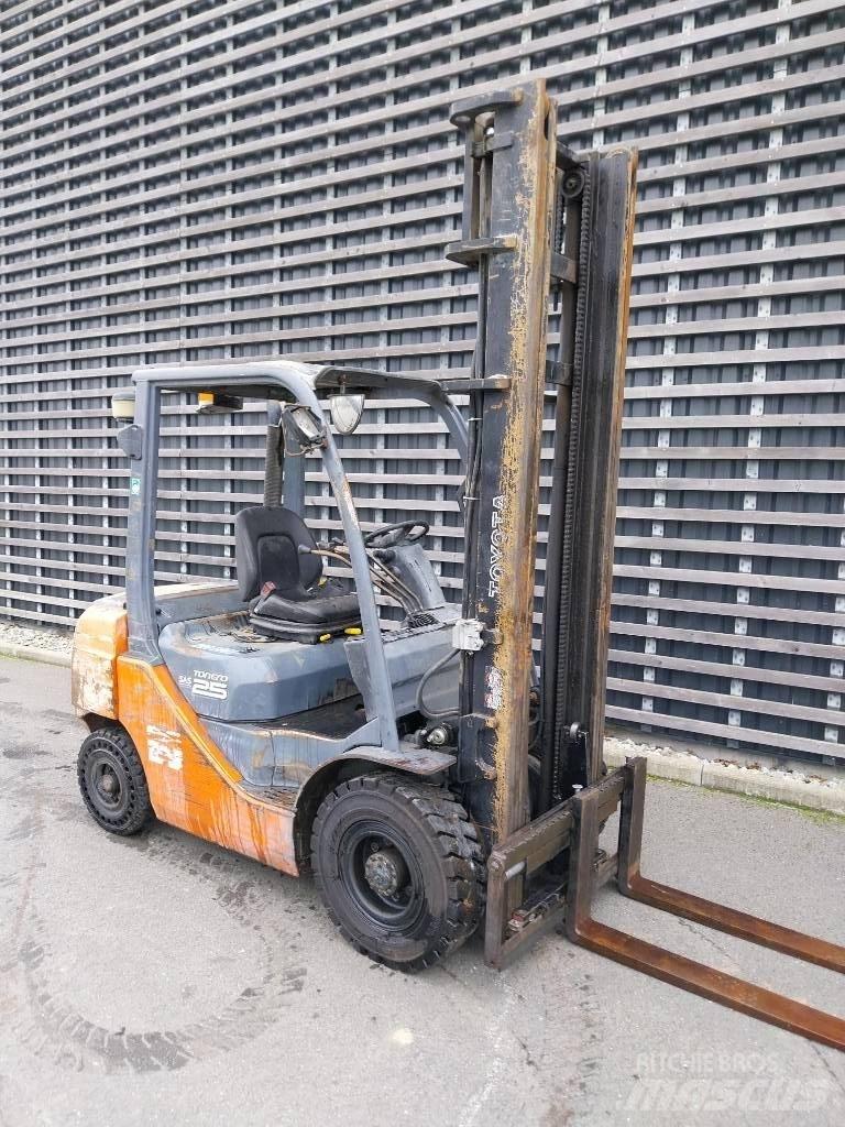 Toyota 25 Dieselové vozíky