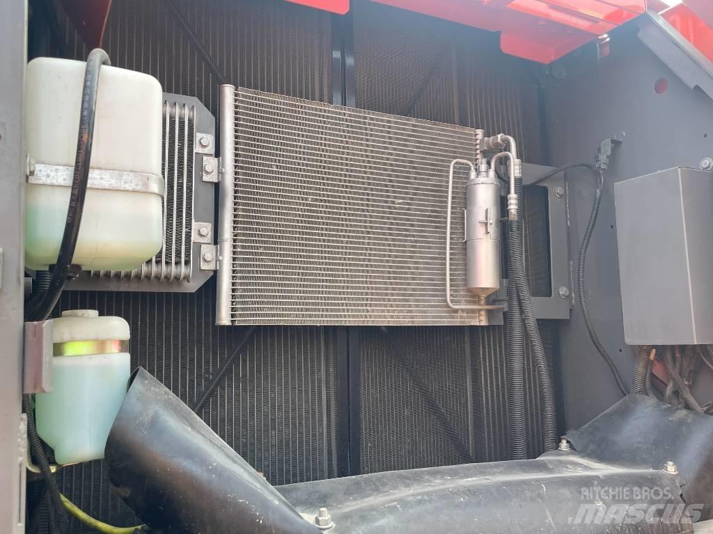 Hitachi 210LC Pásové rýpadlá