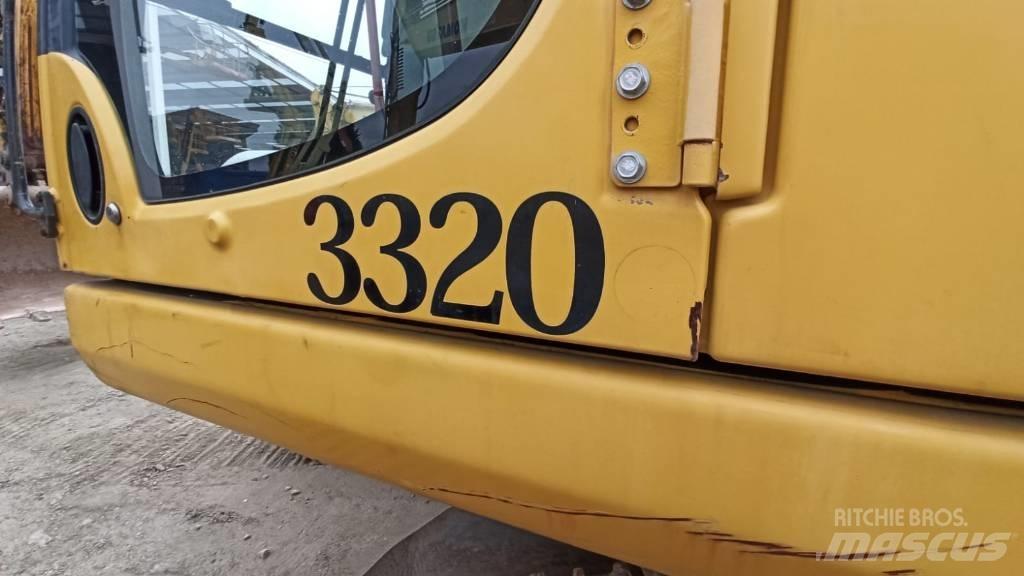 Komatsu PC240NLC-8 Pásové rýpadlá