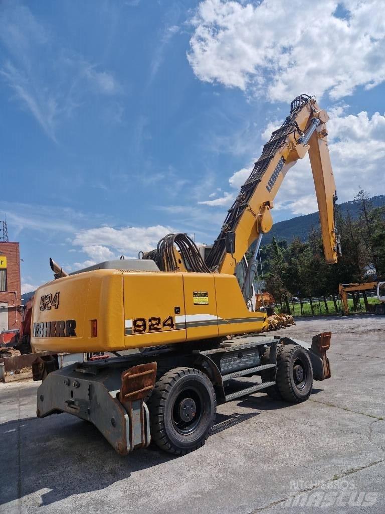 Liebherr A924C Stroje pre manipuláciu s odpadom