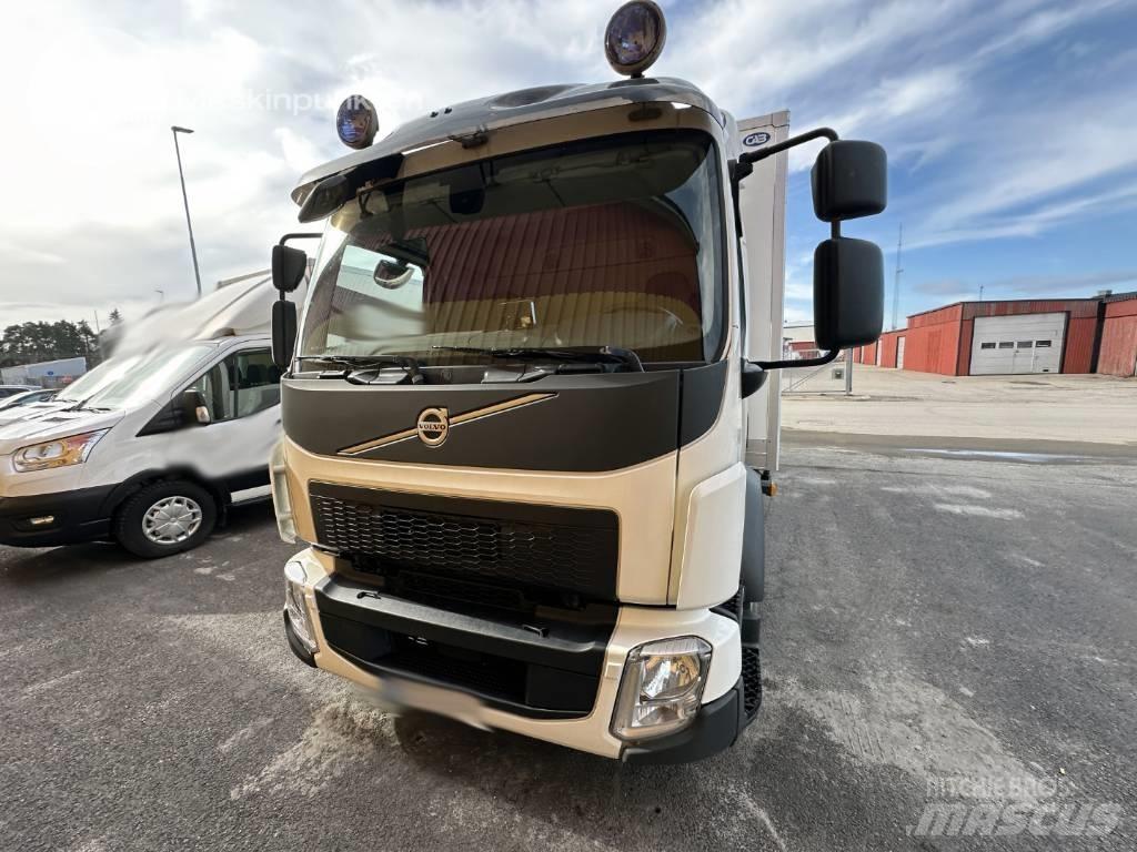 Volvo FL 210 Skriňová nadstavba