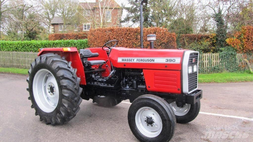 Massey Ferguson 390 Traktory