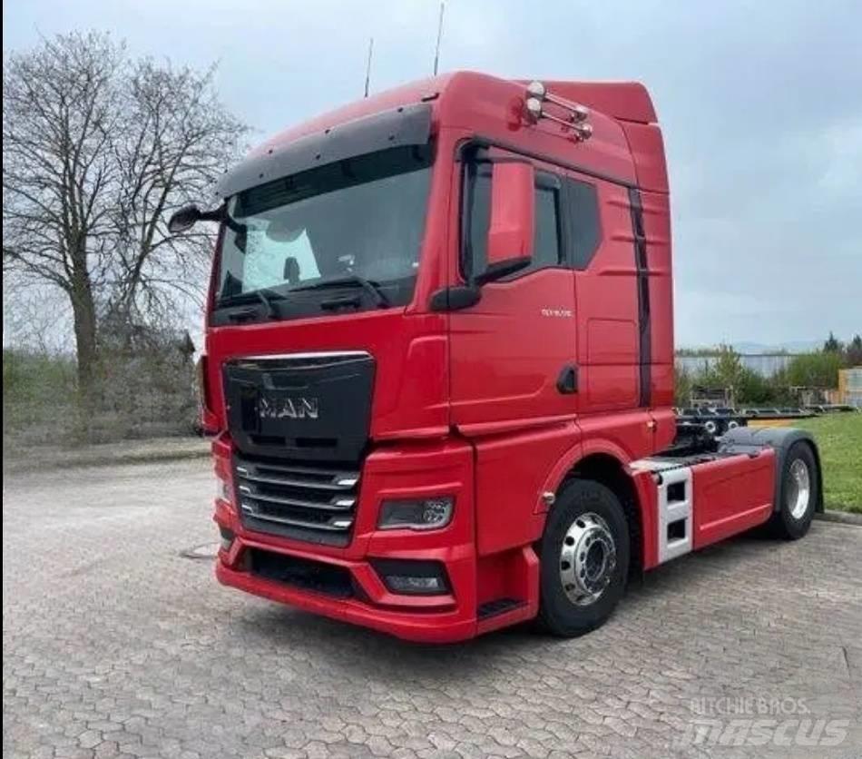 Shacman truck head Vyklápacie prívesy
