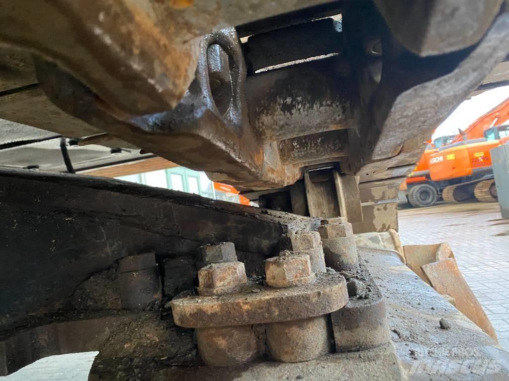 Hitachi ZX 460 Pásové rýpadlá