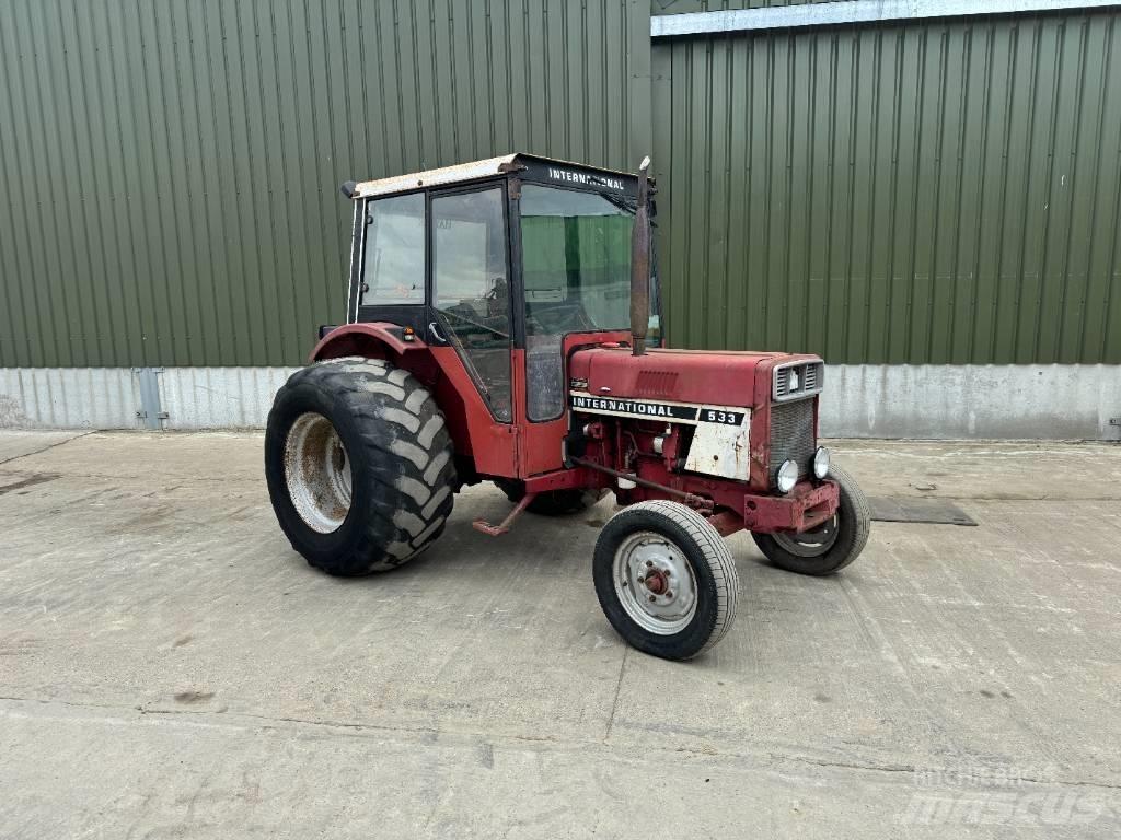 International 533 Traktory