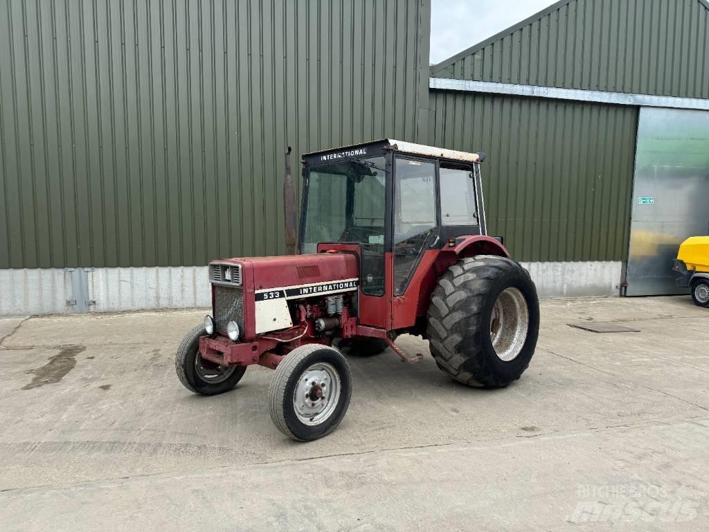 International 533 Traktory