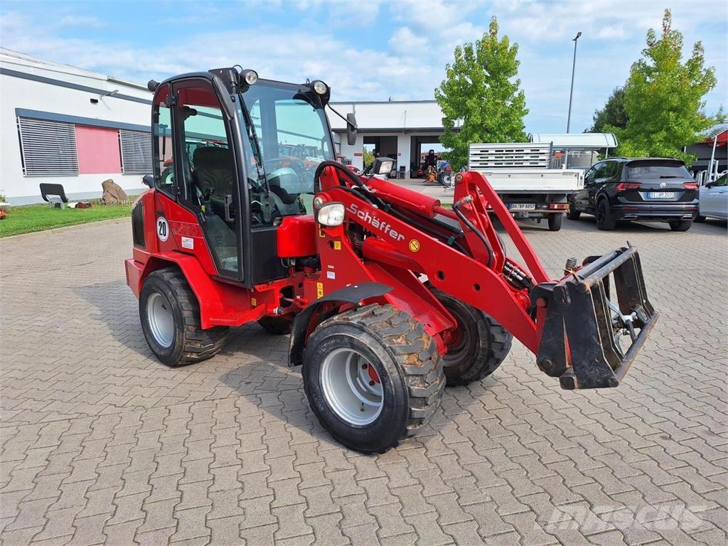 Schäffer 3460 Kolesové nakladače