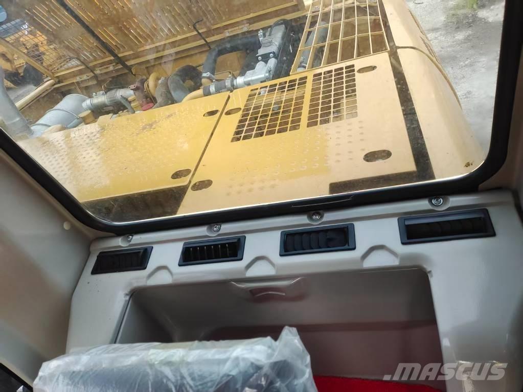 CAT 320 C L Pásové rýpadlá