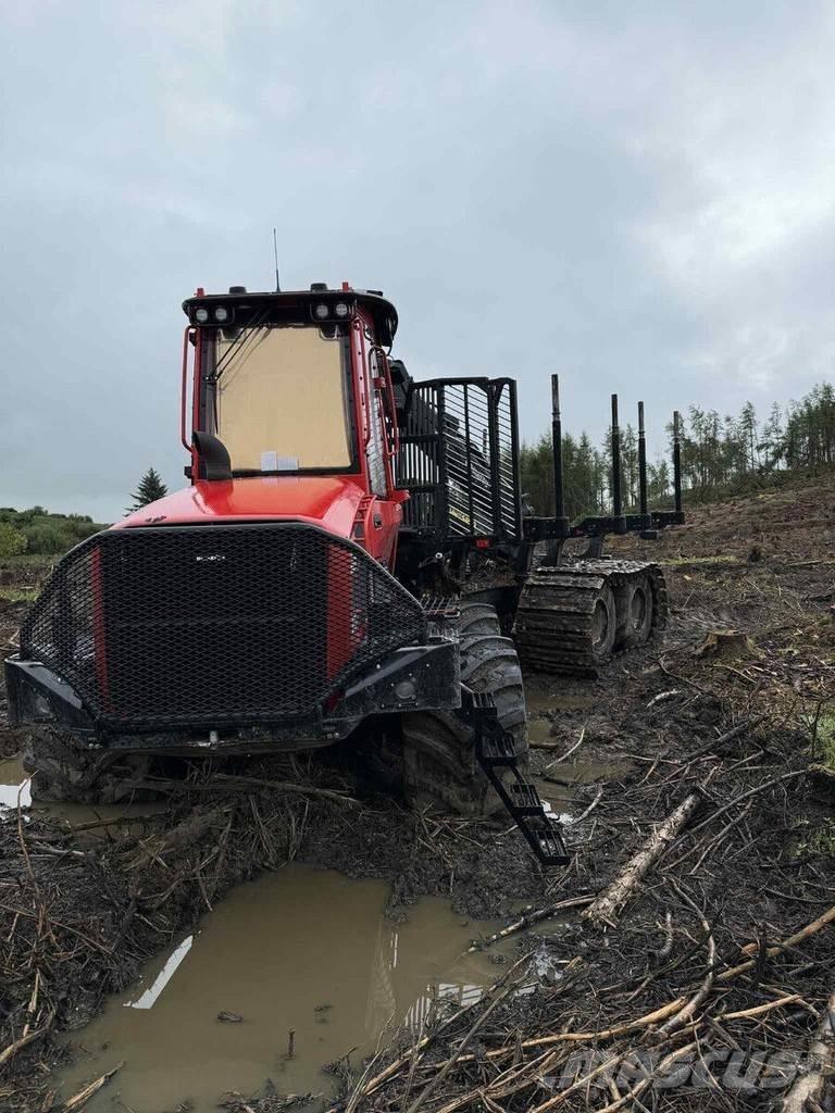 Komatsu 875 Lesné traktory