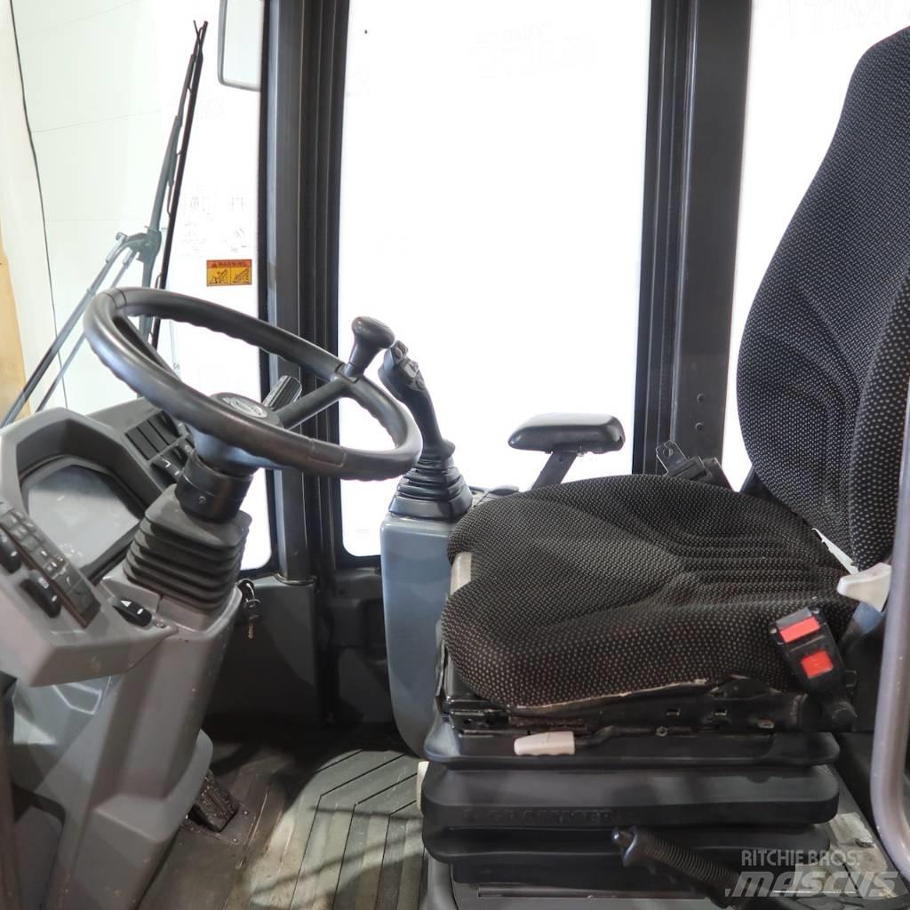 Volvo L30G Kolesové nakladače