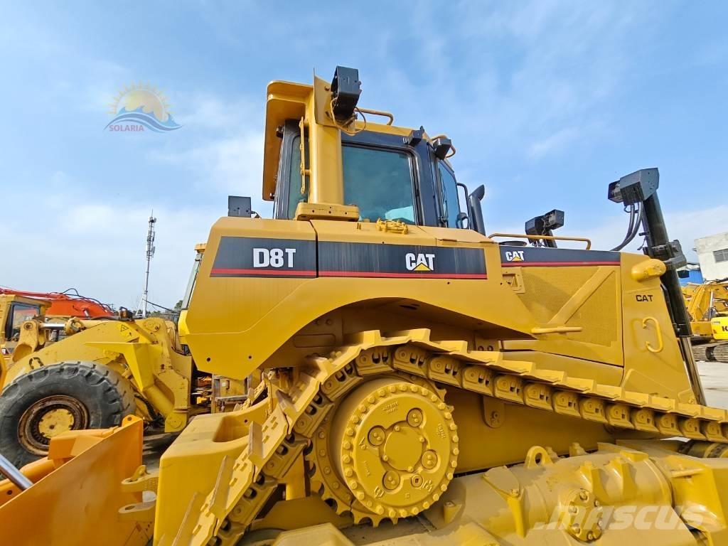 CAT D 8 T Pásové dozéry