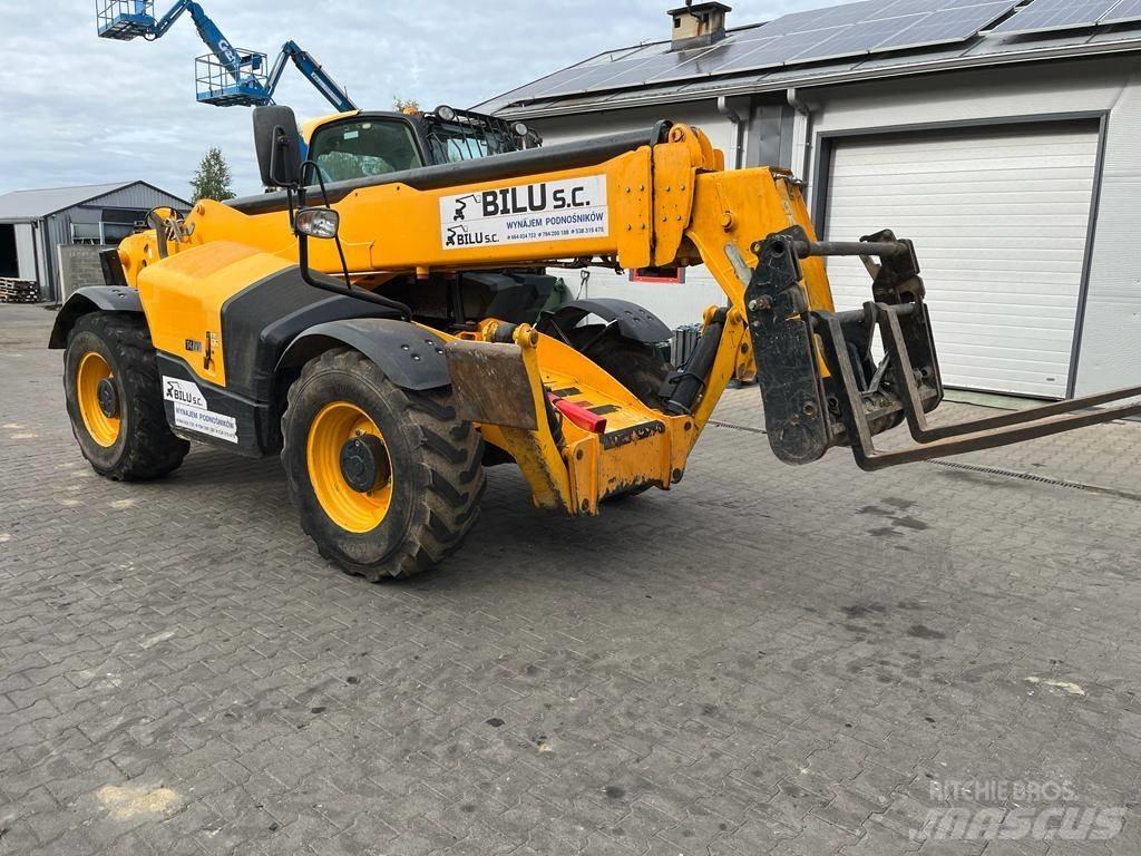 JCB 540-140 Teleskopické manipulátory