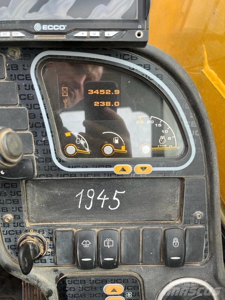 JCB 540-140 Teleskopické manipulátory