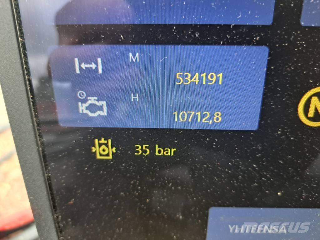 Komatsu 911 Harvestory