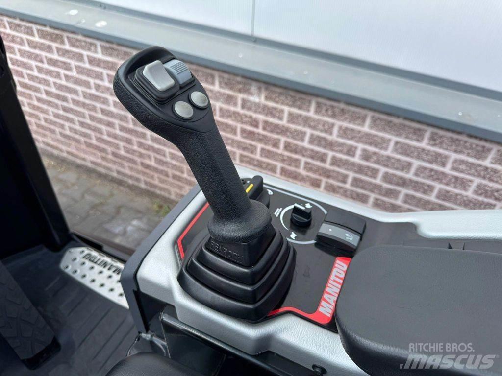 Manitou MLA 5-50 Kolesové nakladače