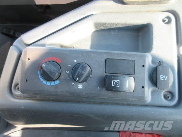 Volvo L 30 GS Kolesové nakladače