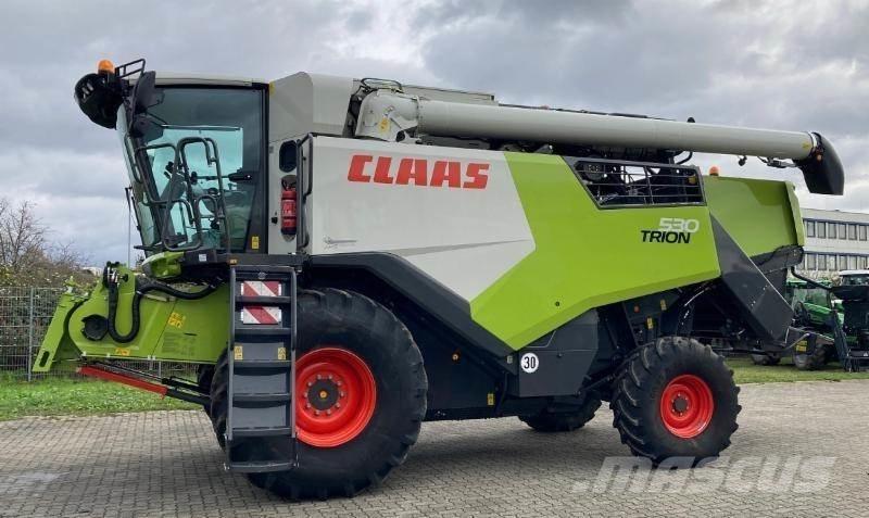 CLAAS TRION 530 Kombinované zberacie stroje