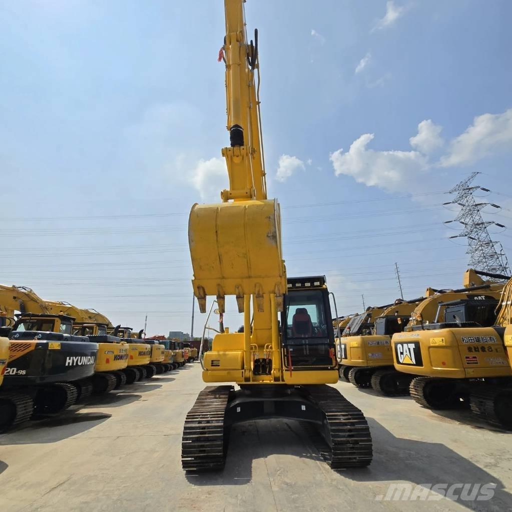 Komatsu PC 200-8 Pásové rýpadlá