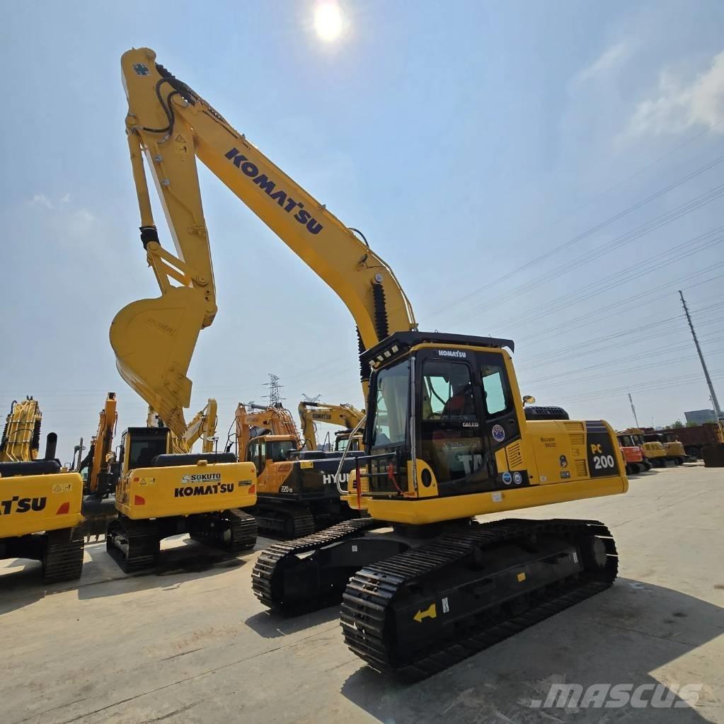 Komatsu PC 200-8 Pásové rýpadlá
