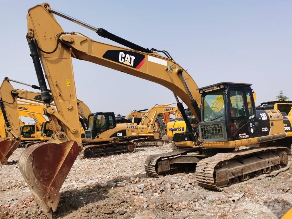 CAT 323 D L Pásové rýpadlá