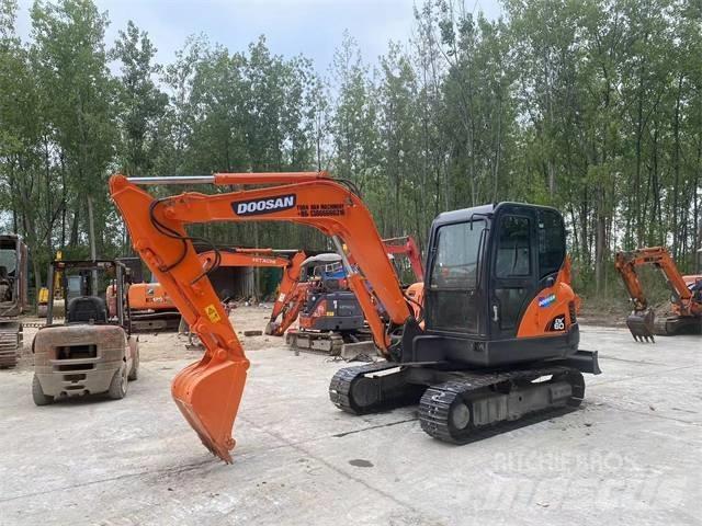 Doosan DX60 Mini rýpadlá < 7t