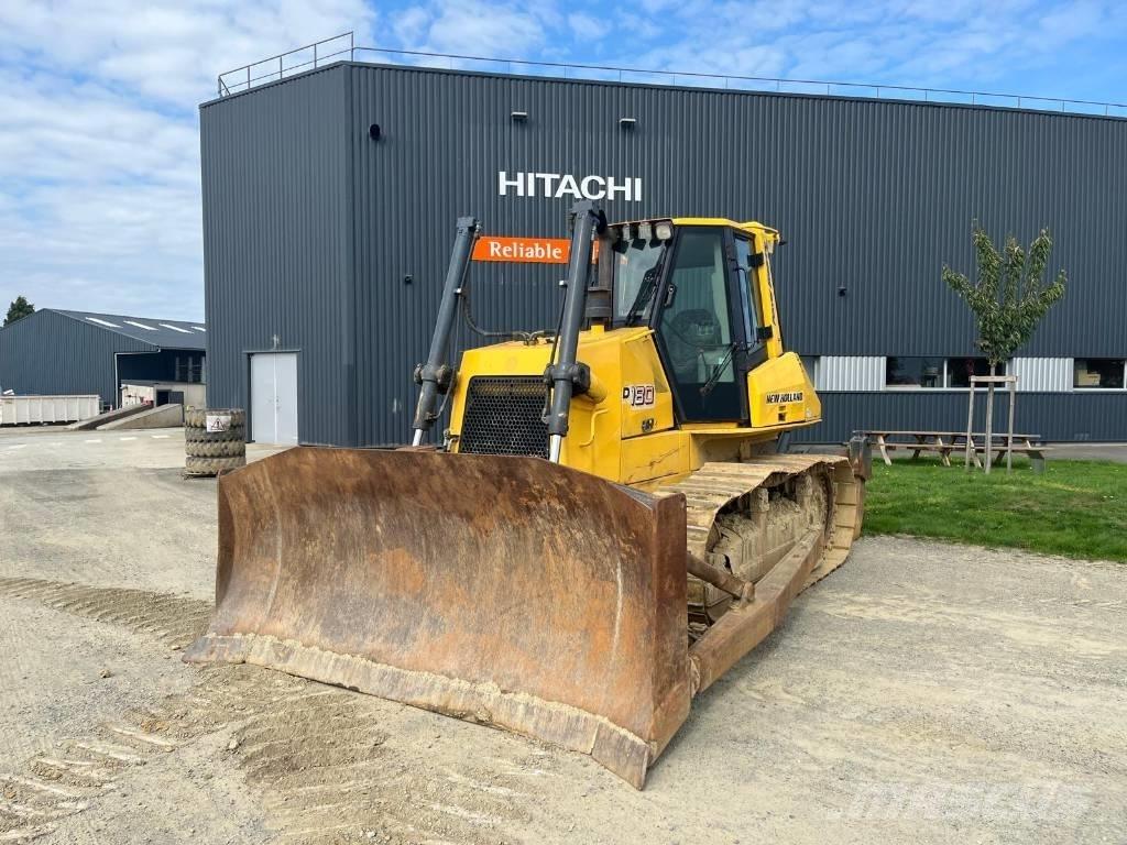 New Holland D180 Pásové dozéry
