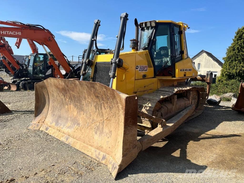 New Holland D180 Pásové dozéry