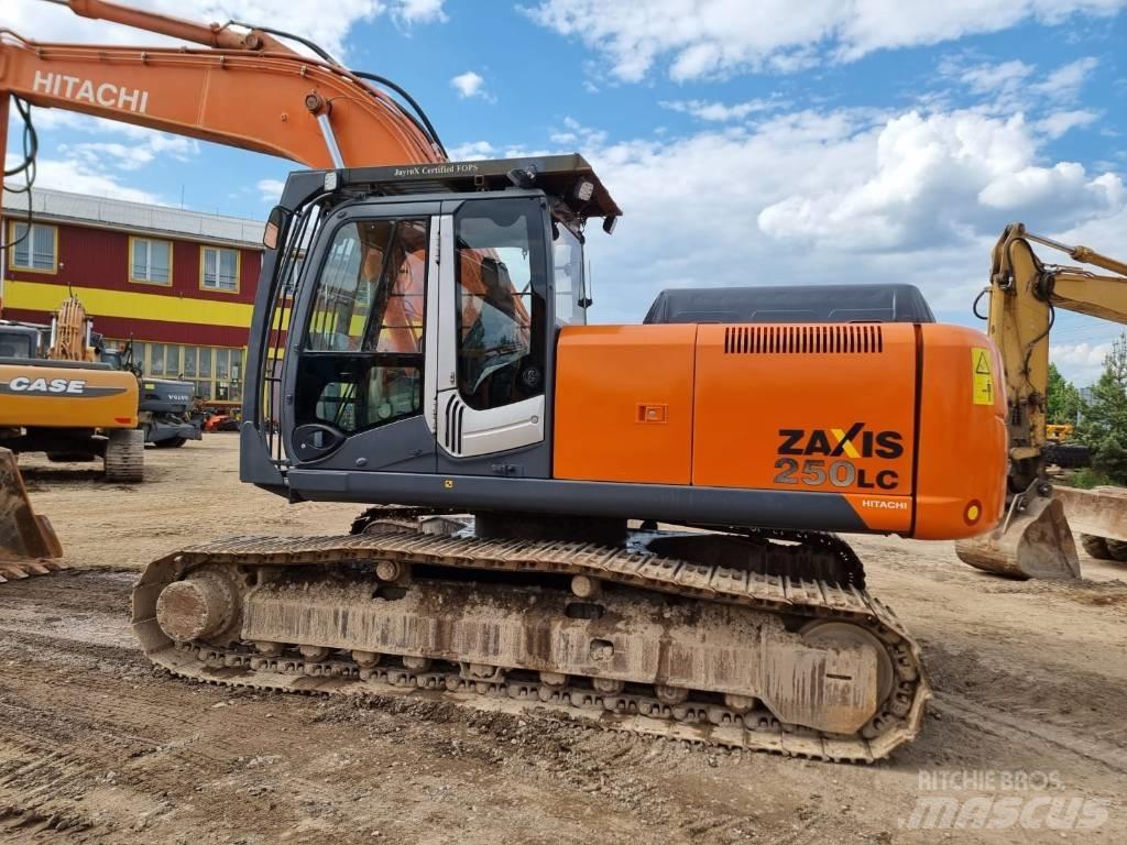 Hitachi ZX 250 LC-3 Pásové rýpadlá