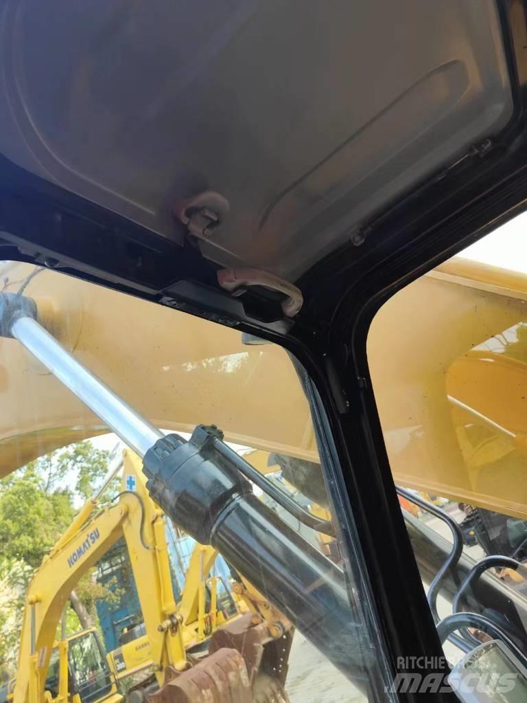 CAT 349 D2 Pásové rýpadlá