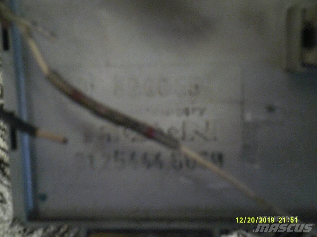 MAN TGS 81254446060 Kabíny a interiér