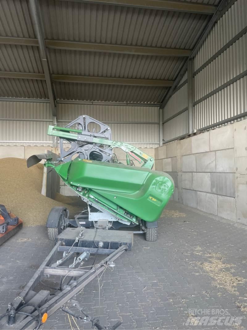 John Deere 635 X Žatevné hlavy