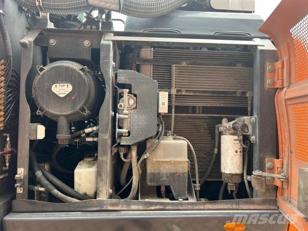 Doosan DX170W-5 Stroje pre manipuláciu s odpadom