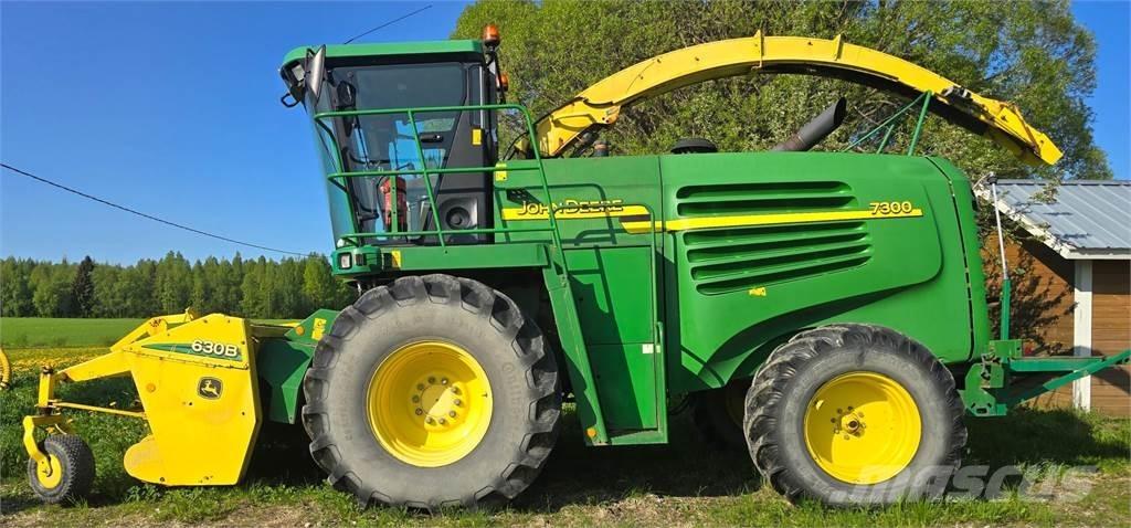 John Deere 7300 Samochodné kosačky