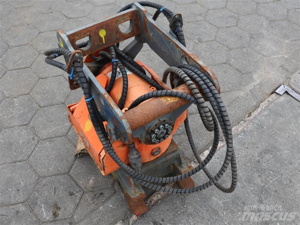  TILT ROTATOR TR07 Rýchlospojky